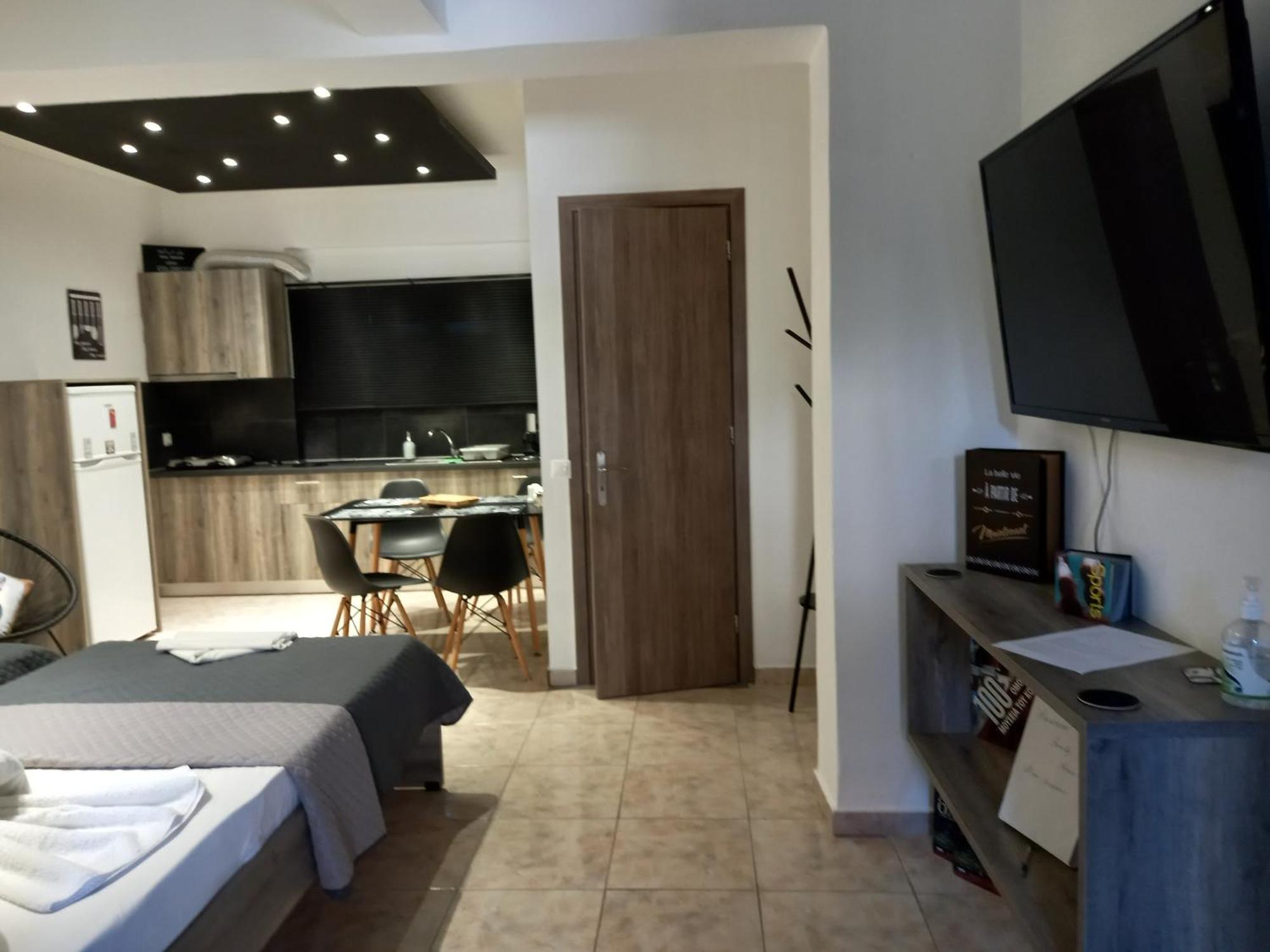 Kakovatos Family Homes Apartment